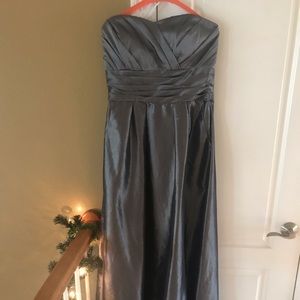 Silver Bridesmaid/Formal Dress(Size 18) w/ Pockets